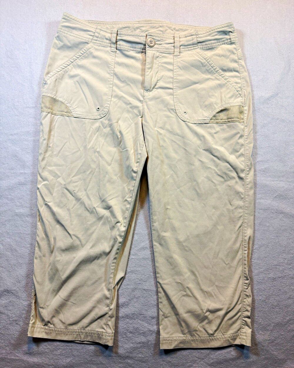 Columbia PFG Women’s Size 10 Beige Capri Pants Nylon Pockets Fishing 19in